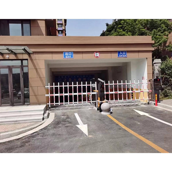 日照学校大门车牌识别道闸